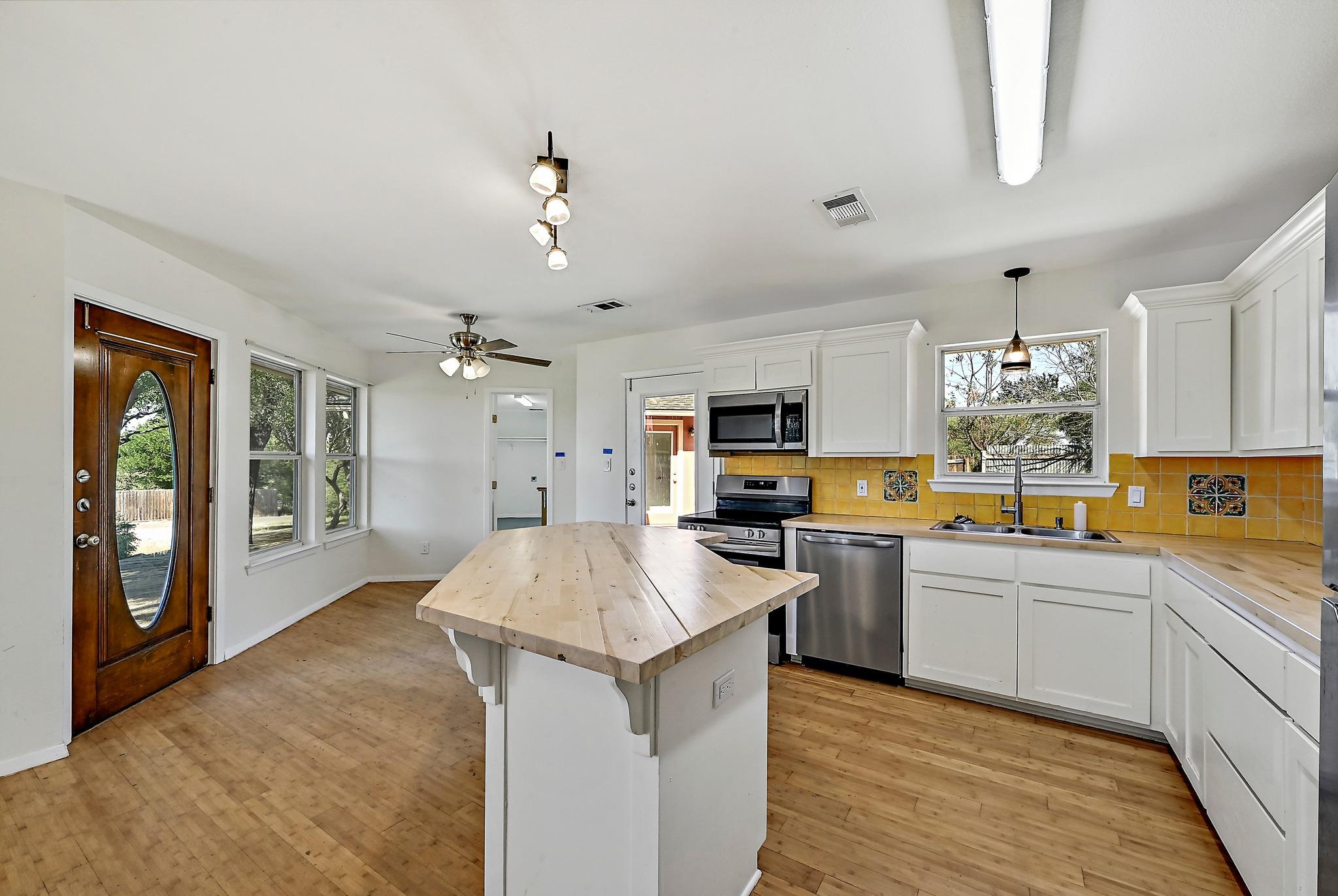 757 Cypress Lane Cottonwood Shores TX 78657