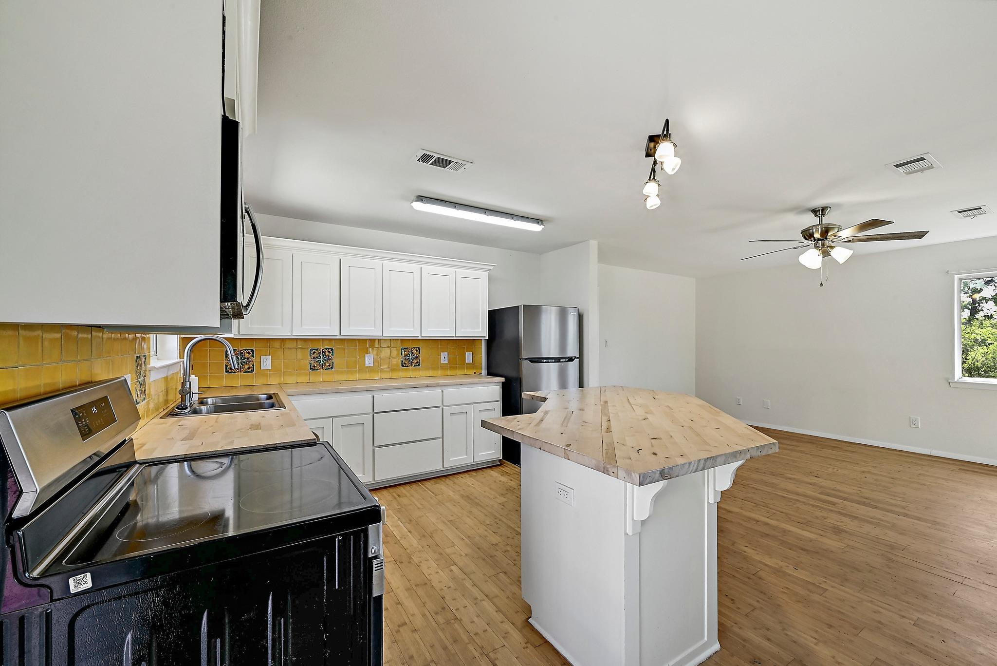 757 Cypress Lane Cottonwood Shores TX 78657