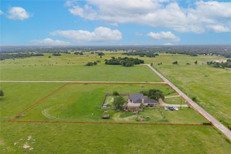 1192 County Road 138 Giddings TX 78942
