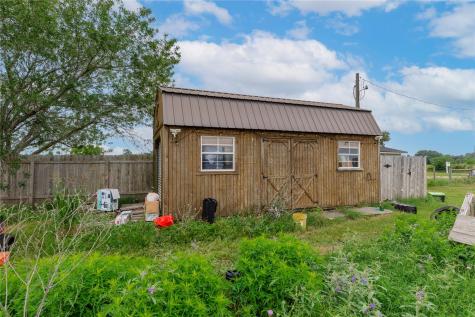 1192 County Road 138 Giddings TX 78942