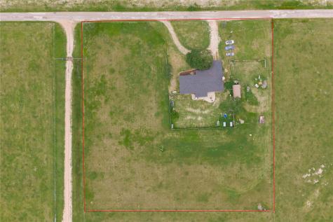 1192 County Road 138 Giddings TX 78942