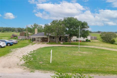 1192 County Road 138 Giddings TX 78942