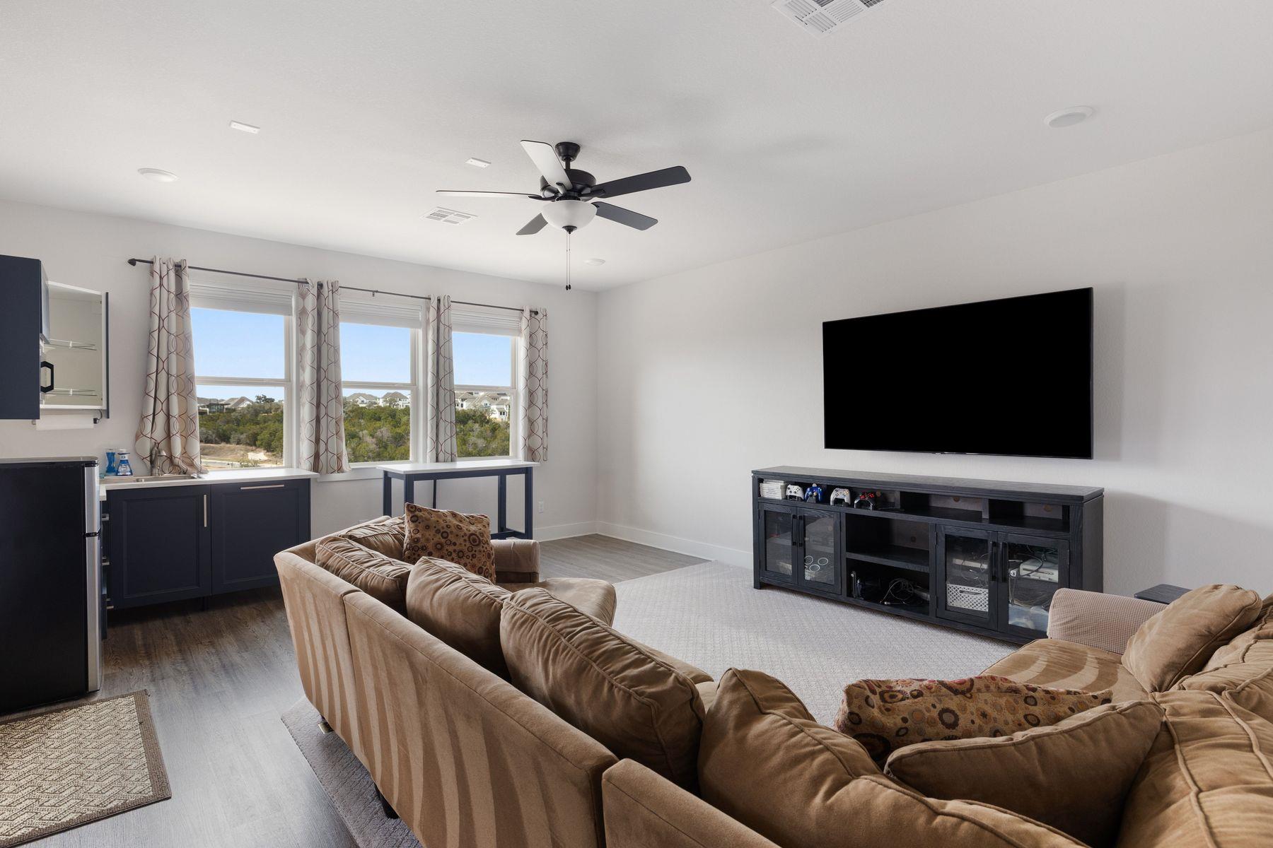 1925 Sorvino Walk Leander TX 78641