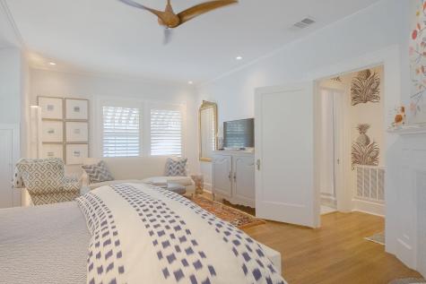 2428 Jarratt Avenue Austin TX 78703