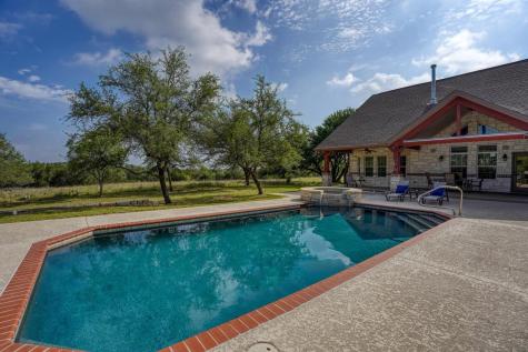 1050 Twisted Oak Drive Horseshoe Bay TX 78657