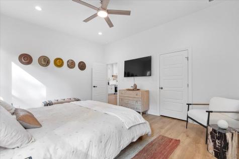 133 Lake Point Way Bastrop TX 78602