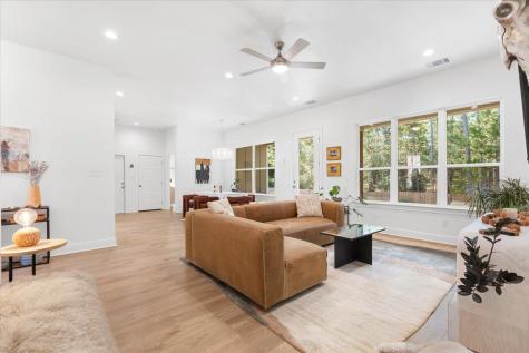 133 Lake Point Way Bastrop TX 78602