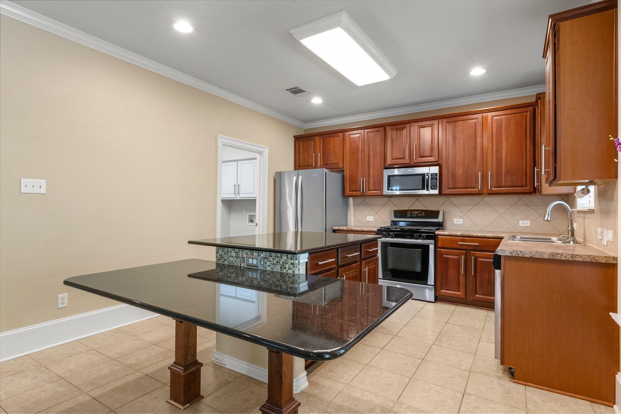 901 Middle Brook Drive Leander TX 78641