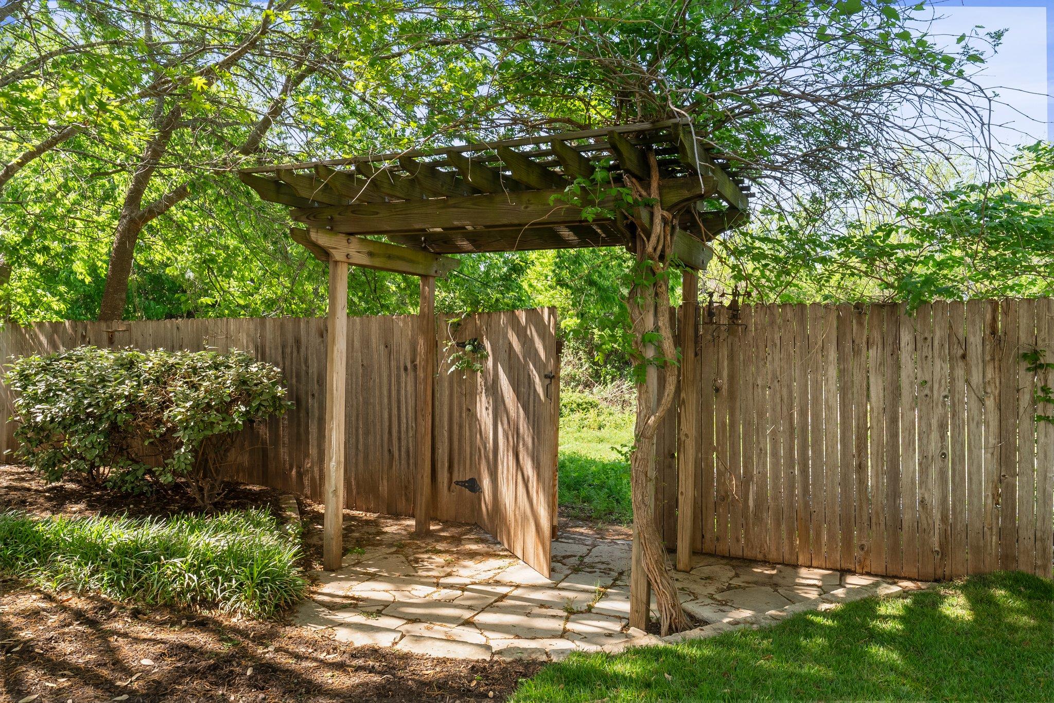 901 Middle Brook Drive Leander TX 78641