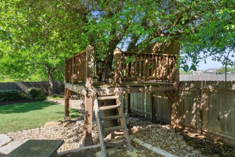 901 Middle Brook Drive Leander TX 78641