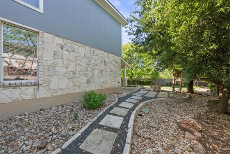 901 Middle Brook Drive Leander TX 78641