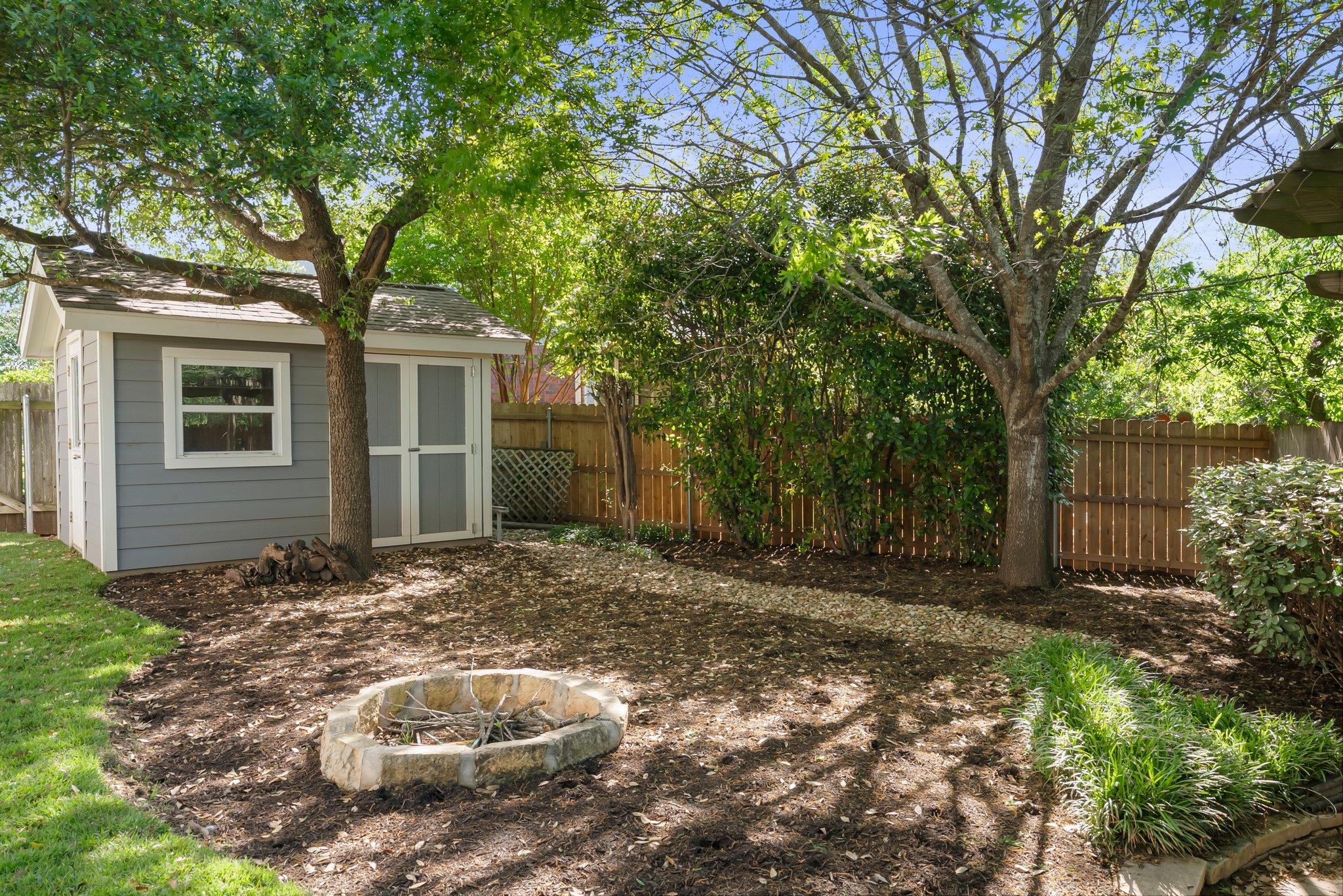 901 Middle Brook Drive Leander TX 78641