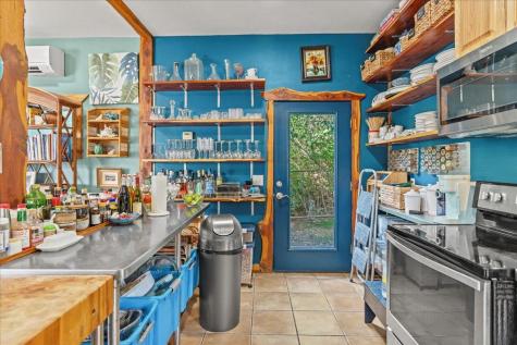16933 #B Ranch Road 12 Wimberley TX 78676