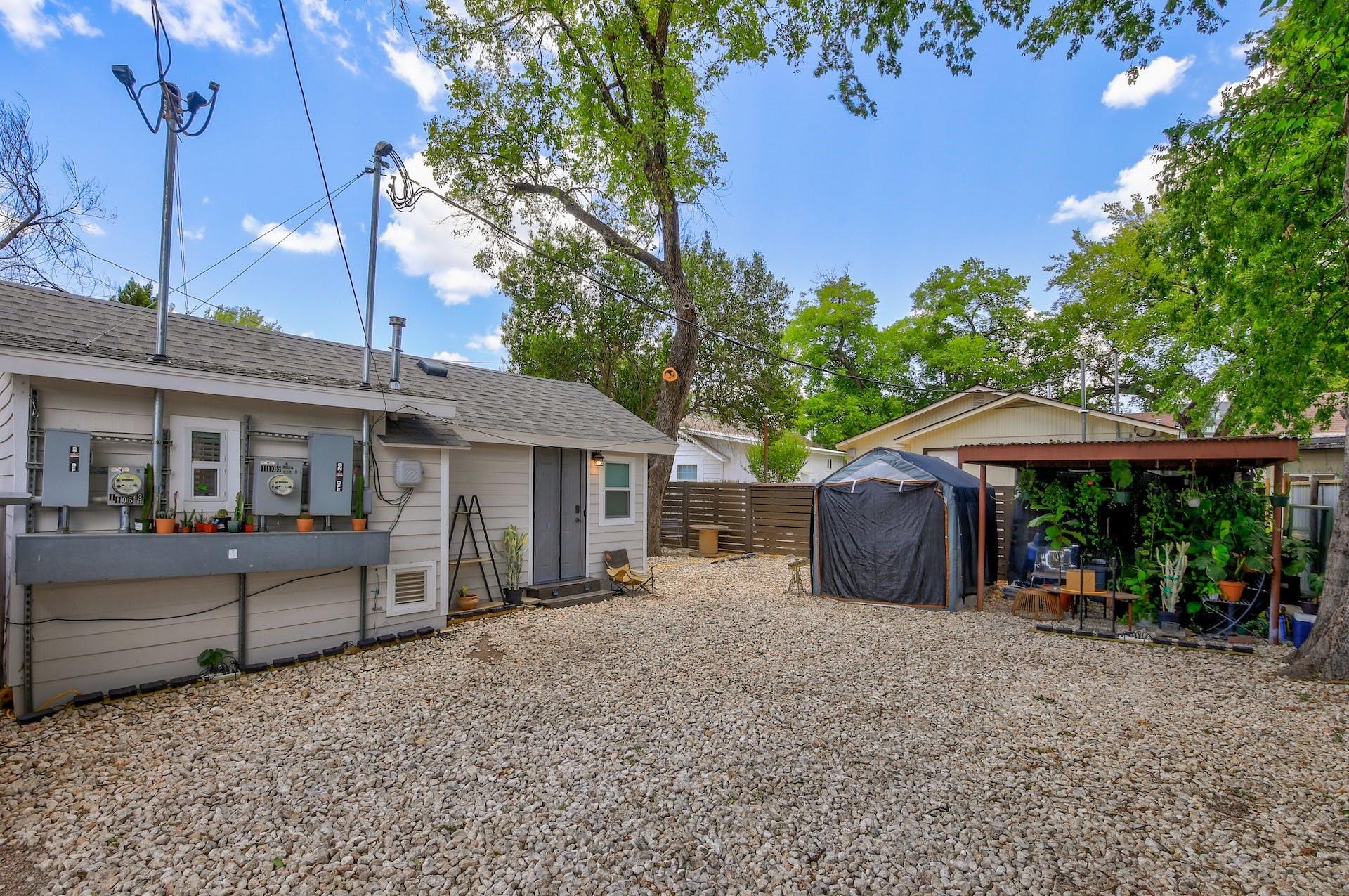 1105 E 3rd Street Austin TX 78702