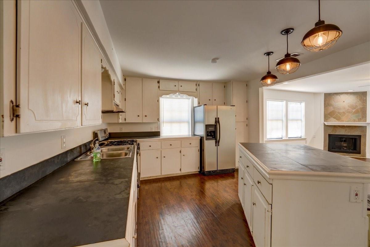 1105 E 3rd Street Austin TX 78702