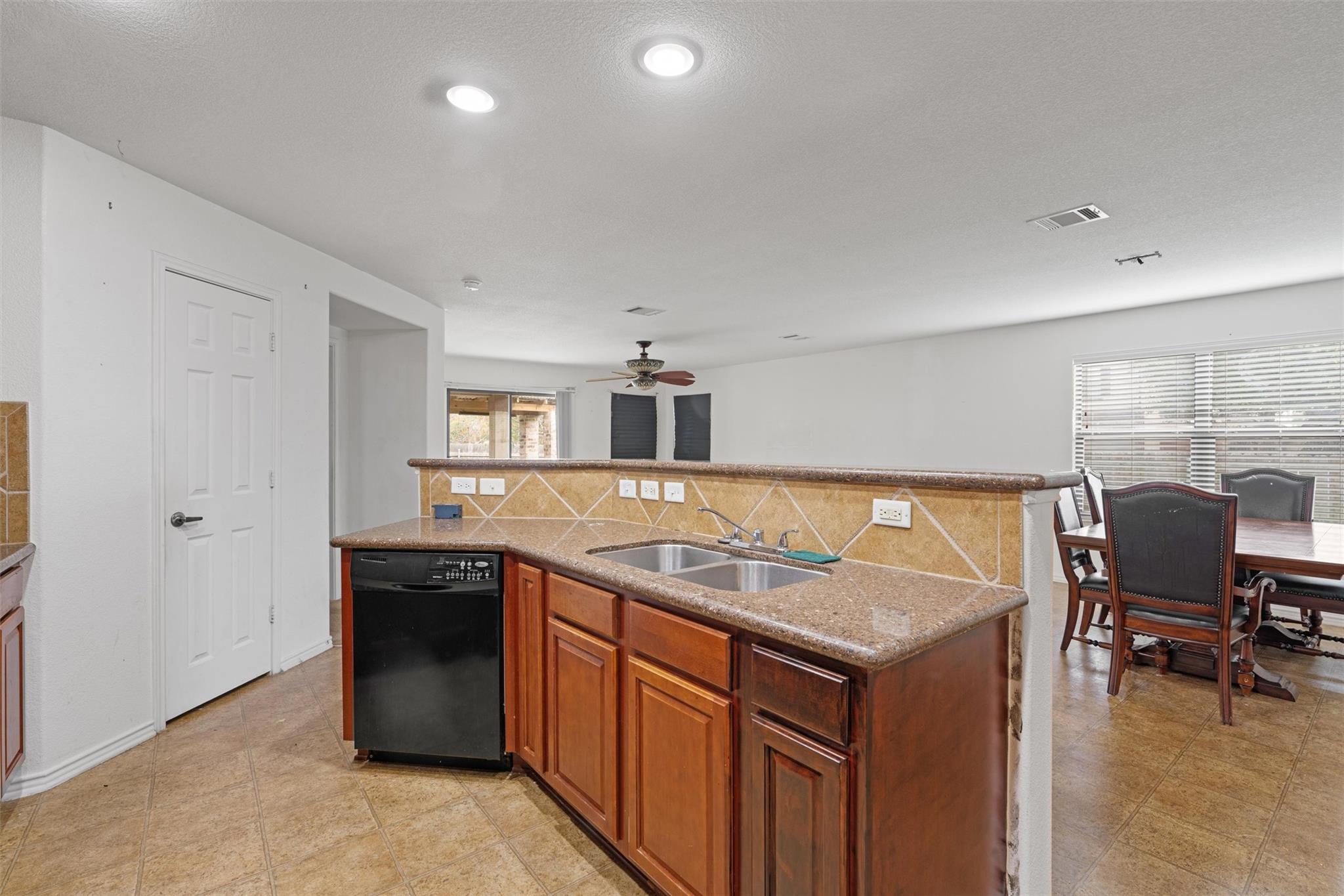 5700 Welsh Way Del Valle TX 78617