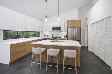 708 Snyder Hill Drive San Marcos TX 78666