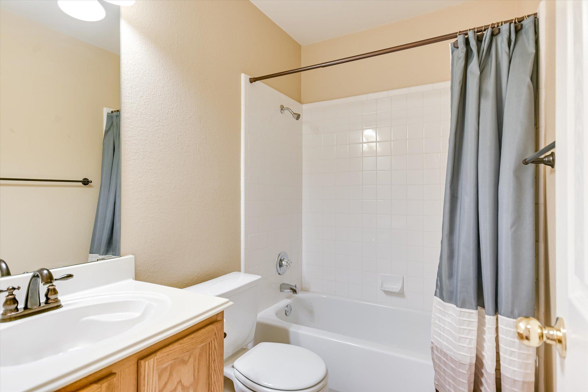 802 Sykes Court Pflugerville TX 78660