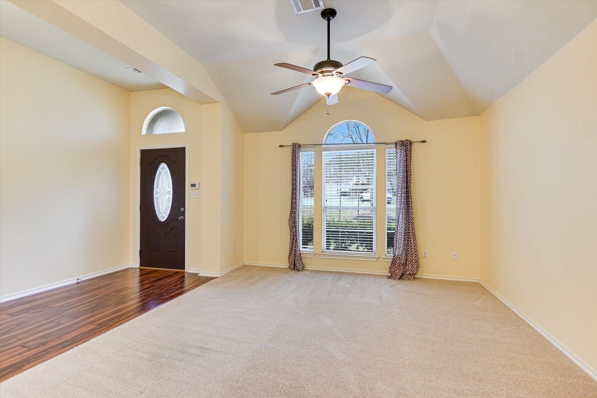 802 Sykes Court Pflugerville TX 78660