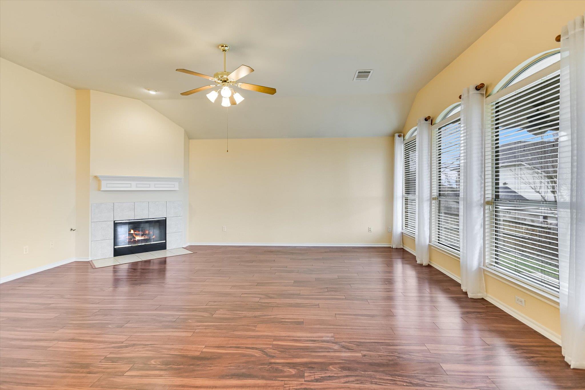 802 Sykes Court Pflugerville TX 78660