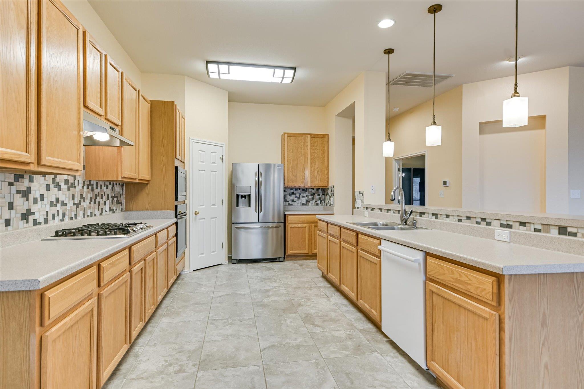 802 Sykes Court Pflugerville TX 78660
