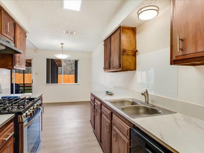 3908 Holt Drive Austin TX 78749