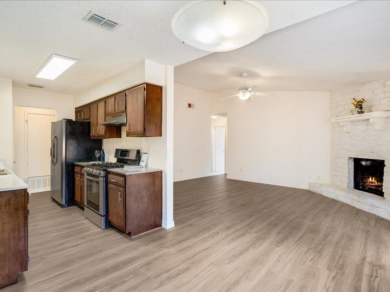 3908 Holt Drive Austin TX 78749