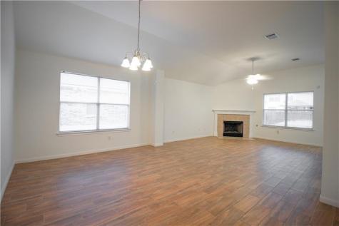 107 Thompson Trail Bastrop TX 78602