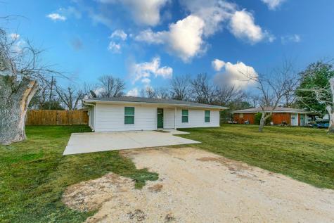 207 N 1st Street Little River Academy TX 76554