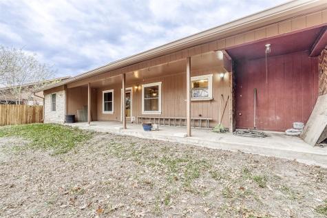2114 Bel Air Drive Taylor TX 76574