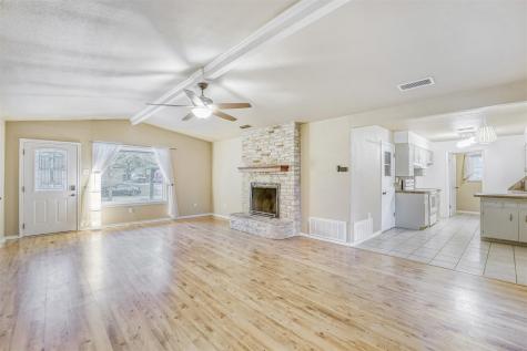 2114 Bel Air Drive Taylor TX 76574