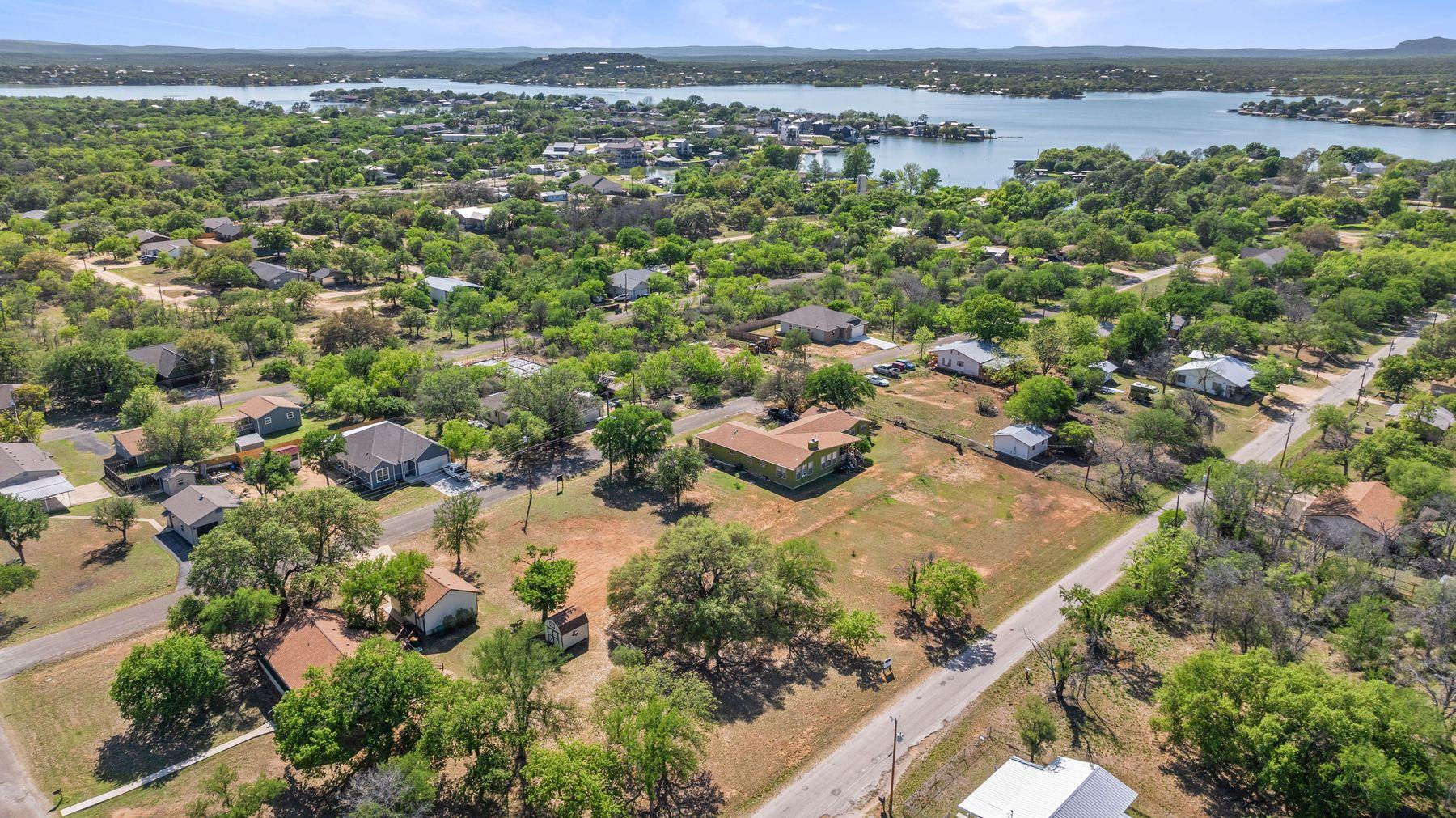 208 Norwood Drive Granite Shoals TX 78654