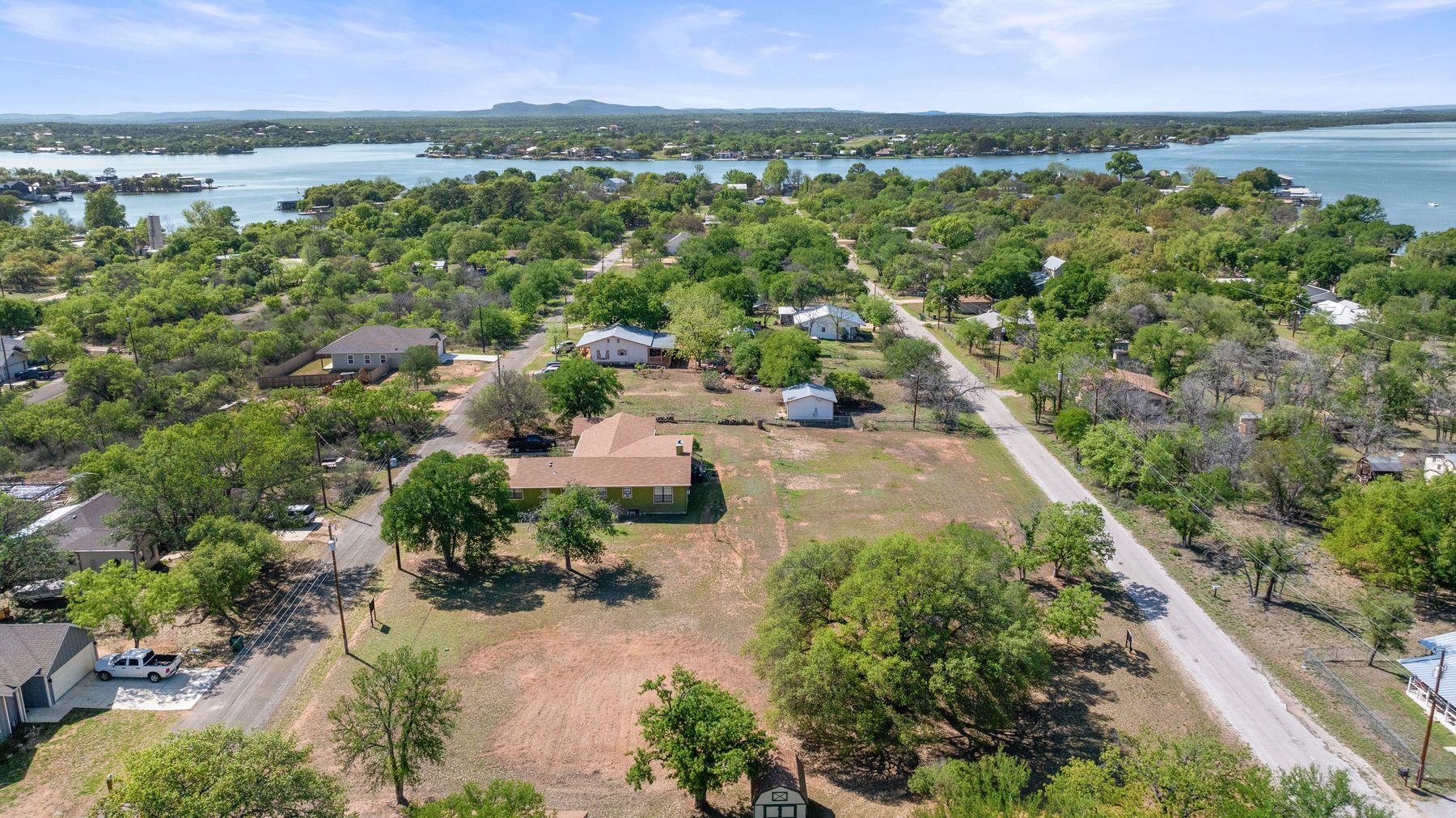 208 Norwood Drive Granite Shoals TX 78654