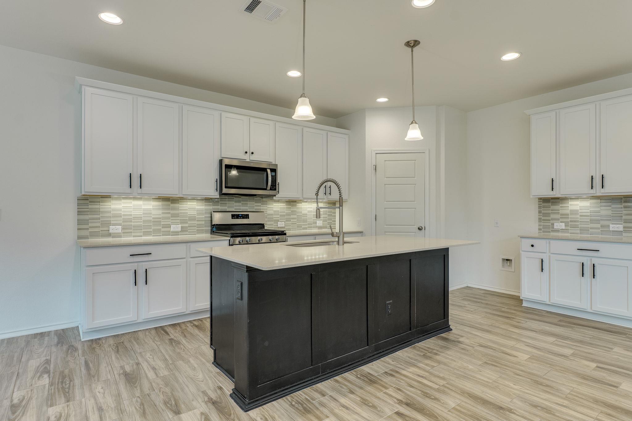 13519 Feldspar Drive Austin TX 78729