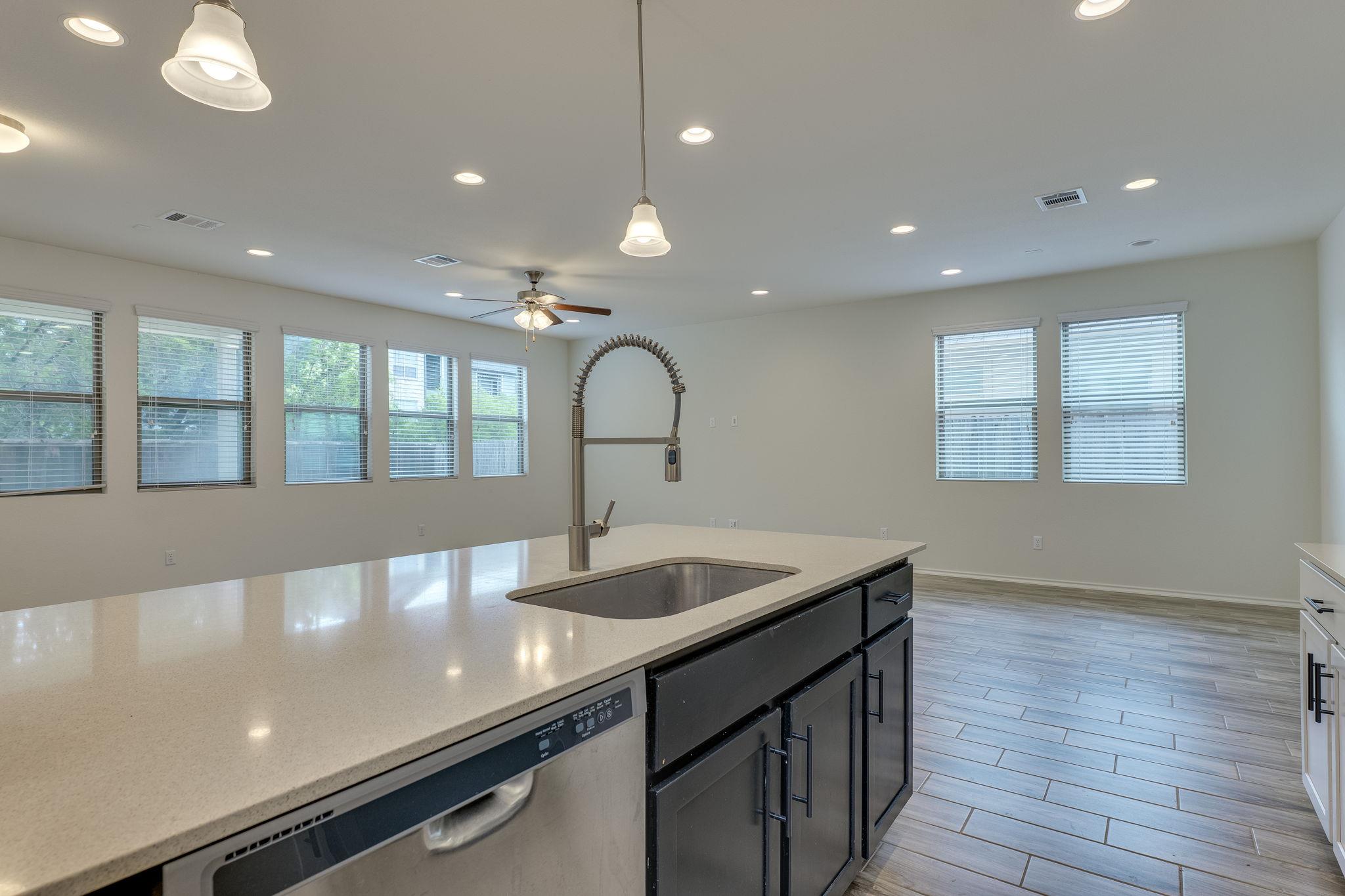 13519 Feldspar Drive Austin TX 78729