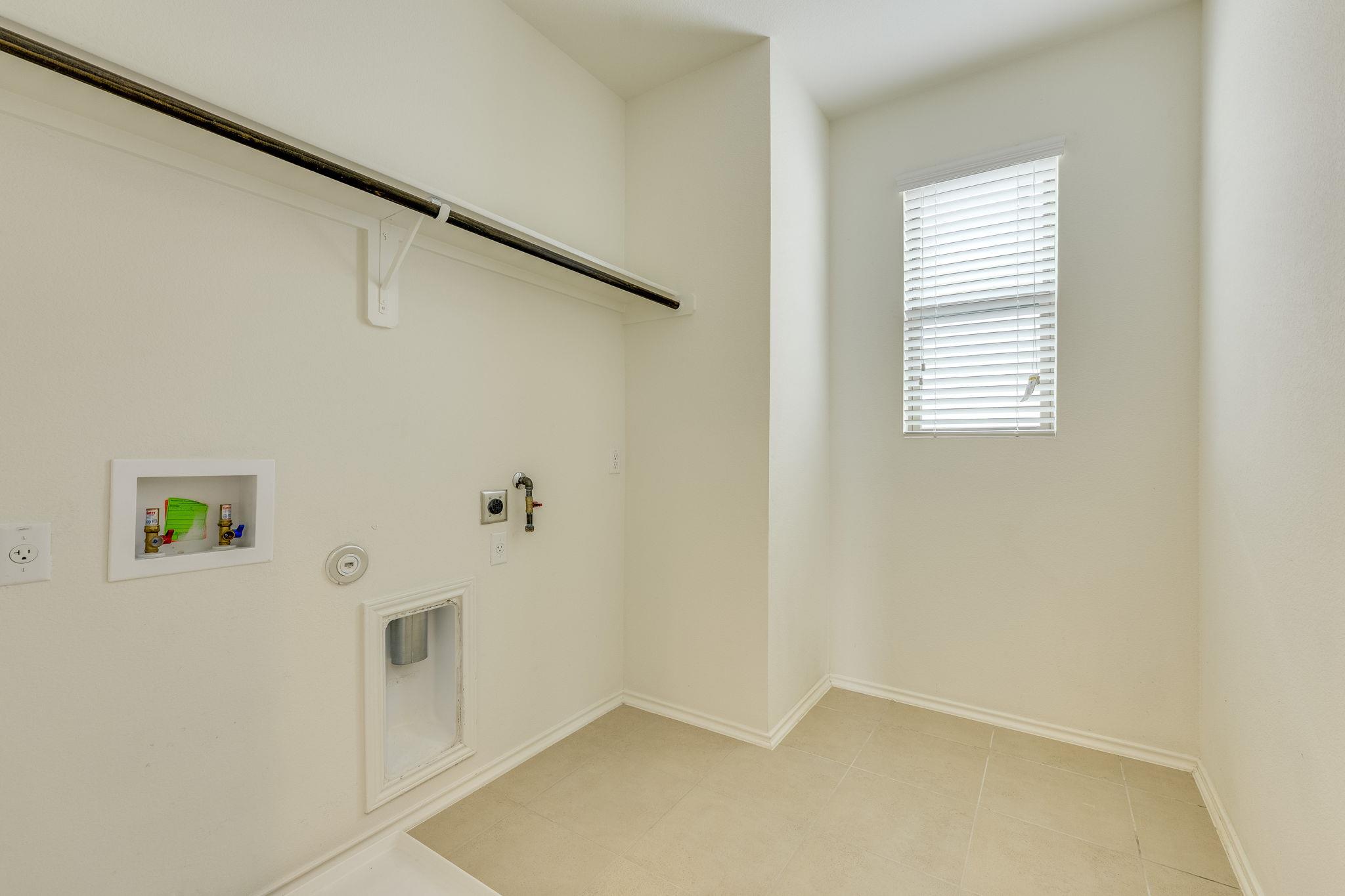 13519 Feldspar Drive Austin TX 78729