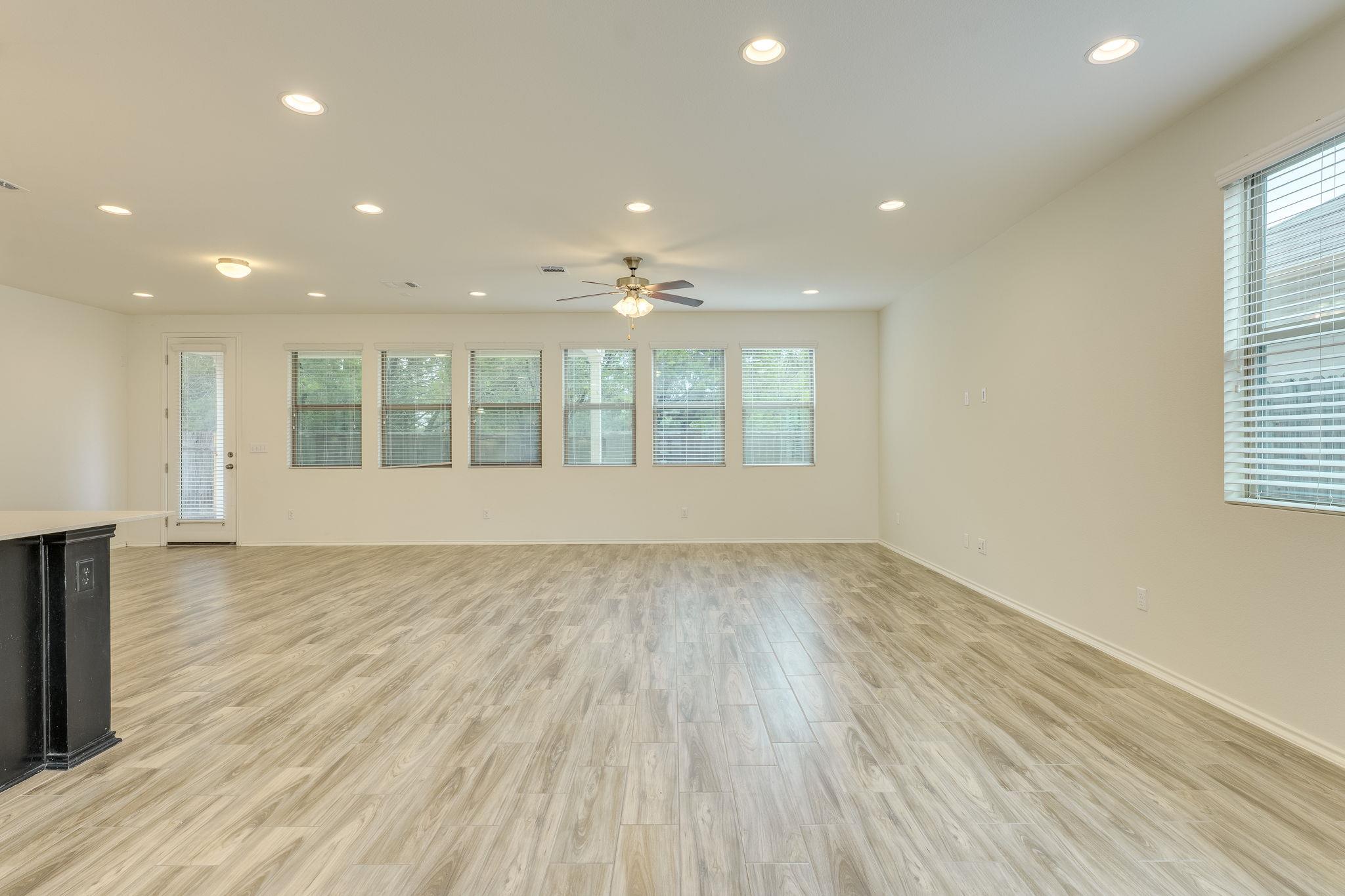 13519 Feldspar Drive Austin TX 78729
