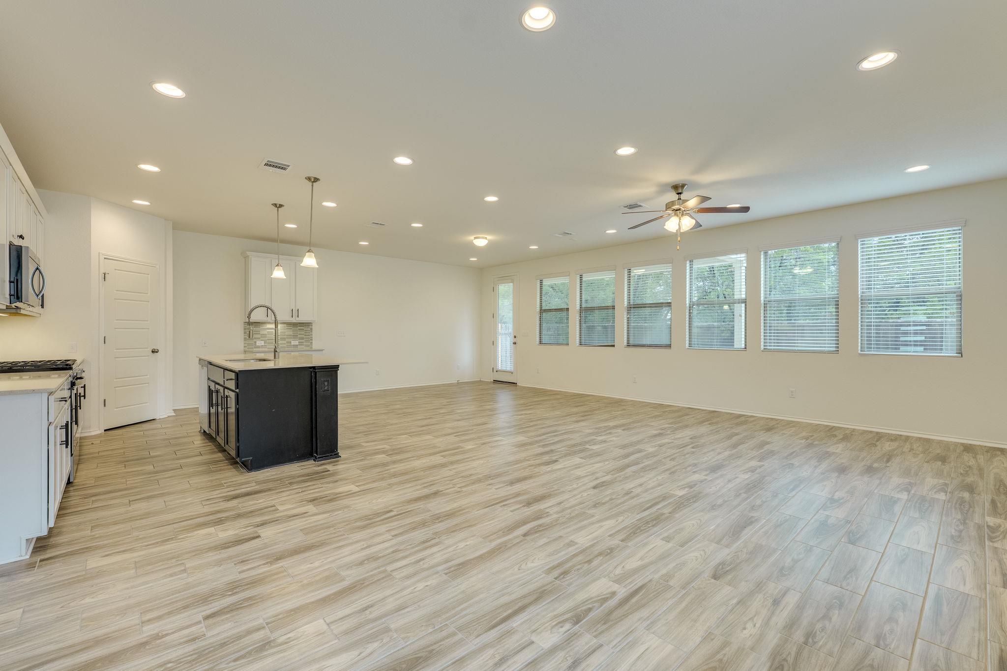 13519 Feldspar Drive Austin TX 78729