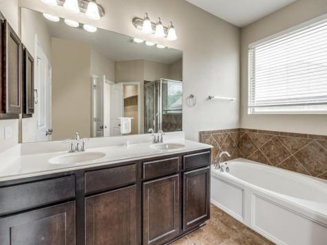 1215 Sun Trail New Braunfels TX 78130
