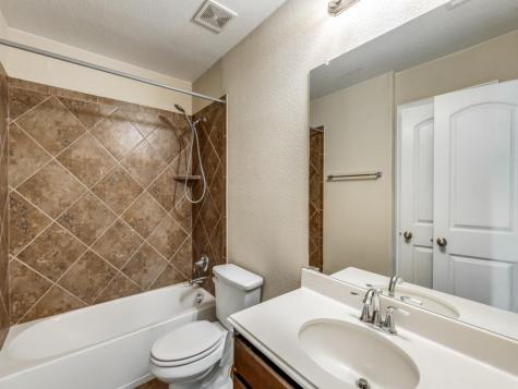 1215 Sun Trail New Braunfels TX 78130
