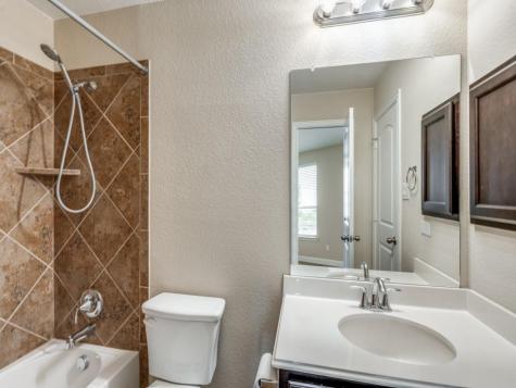 1215 Sun Trail New Braunfels TX 78130