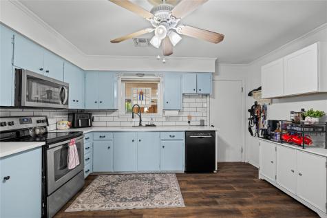 355 N Monroe Street La Grange TX 78945