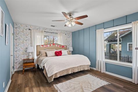 355 N Monroe Street La Grange TX 78945