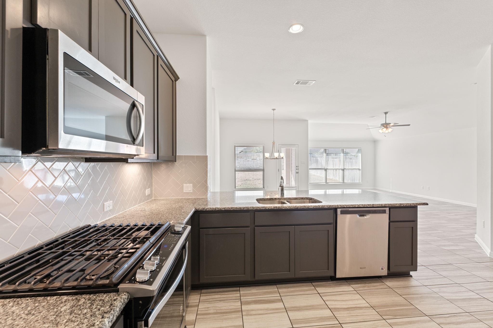 109 Finstown Street Hutto TX 78634