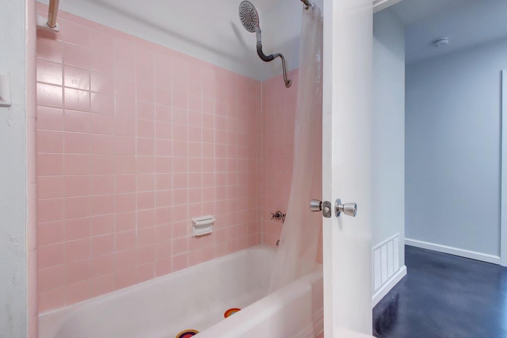 5701 Westminster Drive Austin TX 78723