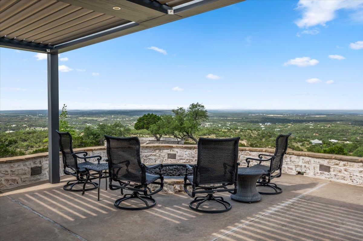 6594 W Highway 290 Dripping Springs TX 78620
