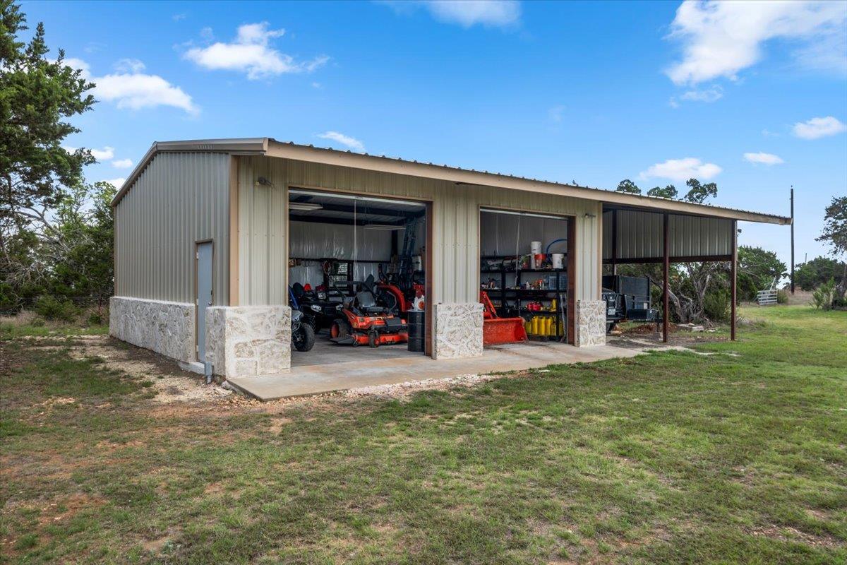 6594 W Highway 290 Dripping Springs TX 78620