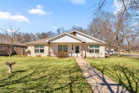 1209 E Avenue F Lampasas TX 76550
