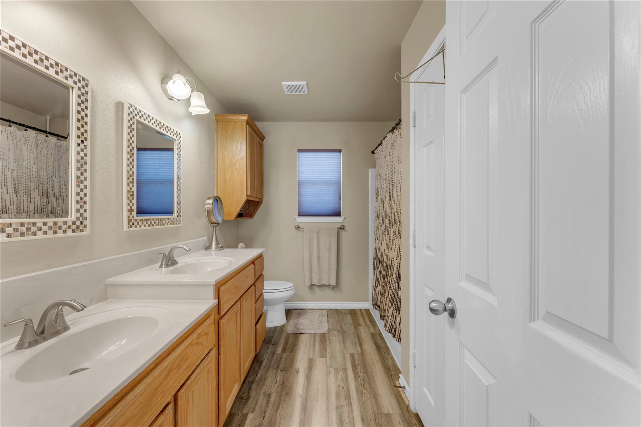 1209 E Avenue F Lampasas TX 76550