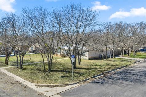 1209 E Avenue F Lampasas TX 76550